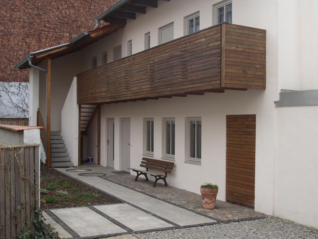Gaestehaus In Der Gotthardtstrasse Ерфурт Екстериор снимка